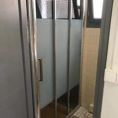 Des T شقة